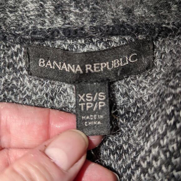 𝅺BANANA REPUBLIC Buffalo Check Black & White Wool Sweater/Cape Cardigan S… - Picture 7 of 12